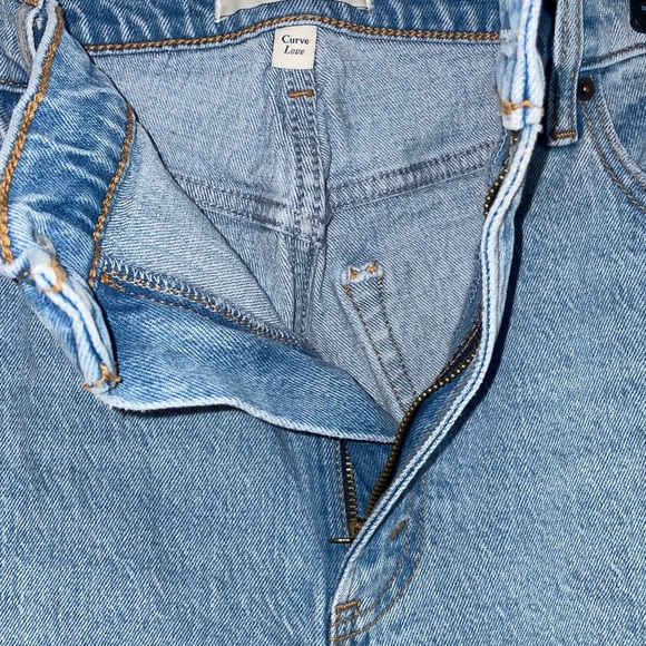 🆕 A&F Curve Love Vintage Ultra High Rise Raw Hem Straight Leg Denim - Picture 4 of 9